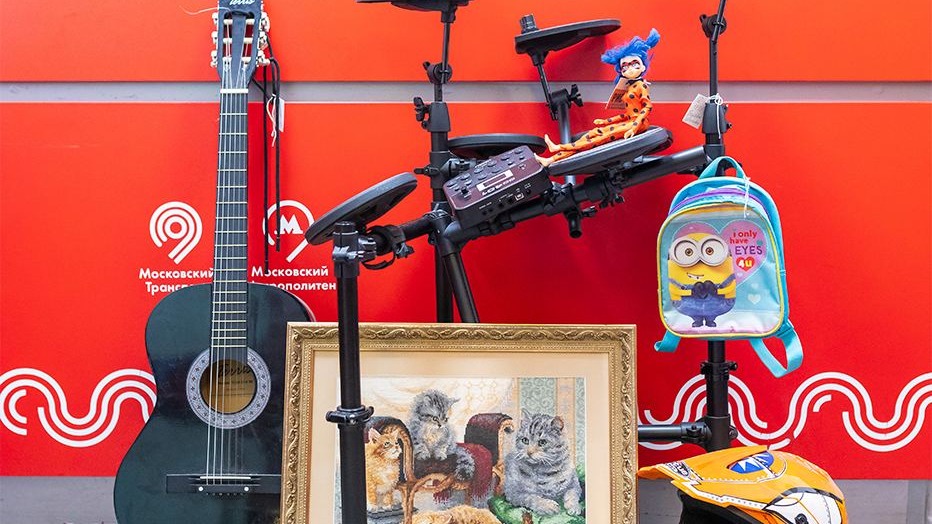 Барабаны и аквариум: что теряли на станциях пассажиры БКЛ за год