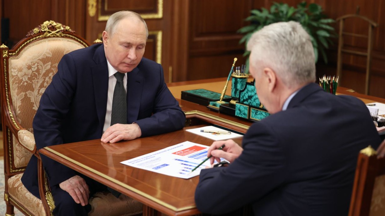 Собянин доложил Путину о росте бюджетных доходов благодаря строительству БКЛ