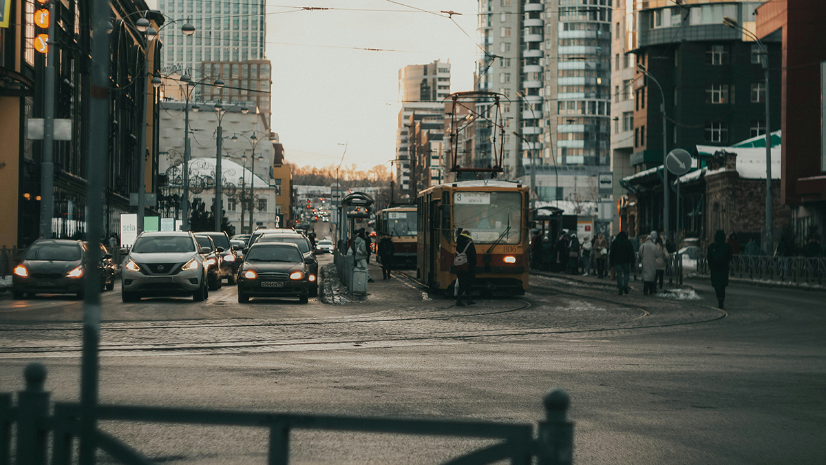 На экране в центре Екатеринбурга включилось порно