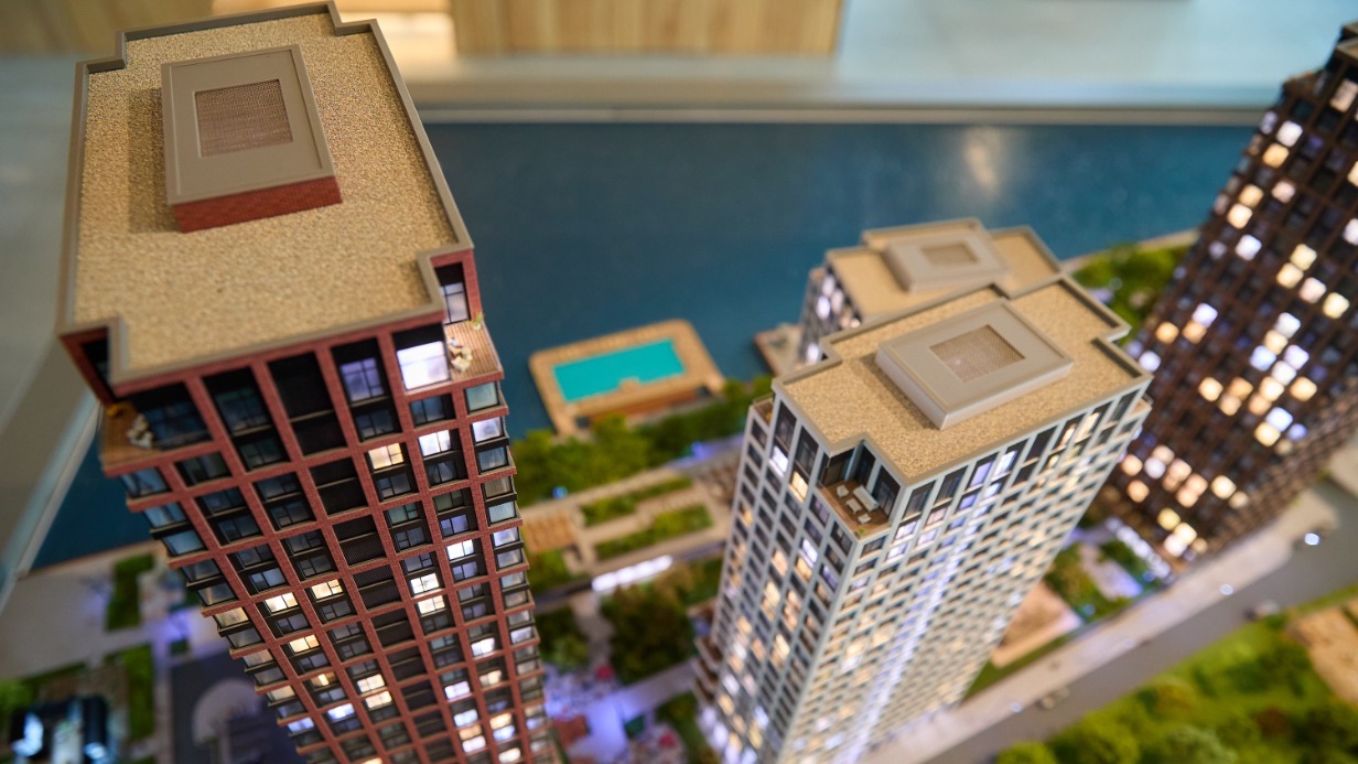 Отечественные материалы используются при строительстве городского района на месте бывшей промзоны «Южный порт»