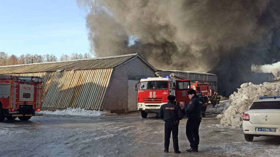Прокуратура контролирует выяснение причин пожара в Подмосковье