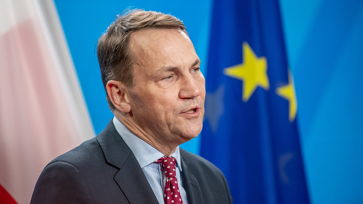 Глава МИД Польши в беседе с пранкерами заявил о нежелании помогать Украине