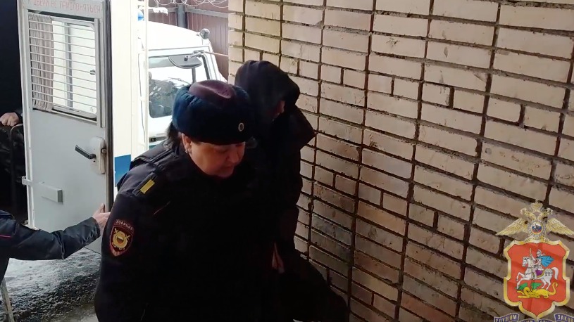 Москвичка с приятелем продавали наркотики в Подмосковье