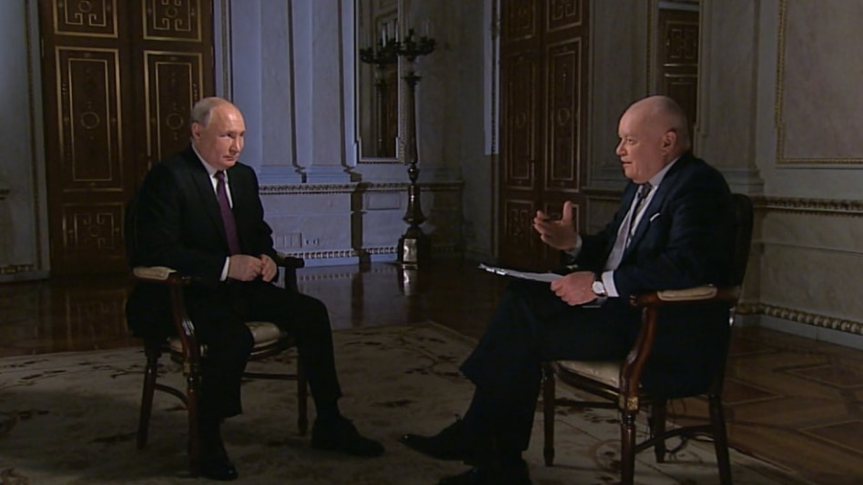 Ядерная триада РФ и переговоры об Украине: главное из интервью Путина Киселеву