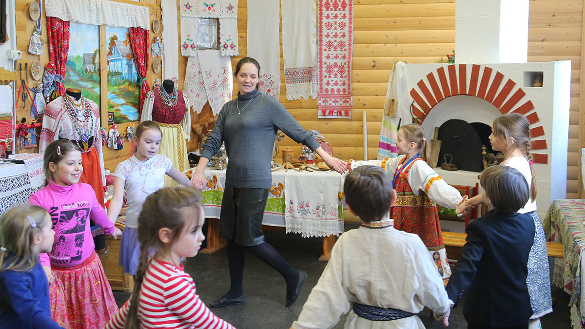 Глава Депкульта Фурсин рассказал о планах по набору в школы искусств Москвы