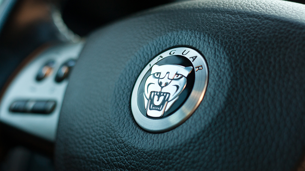 Муж и жена сами угнали свою машину у воров из-за занятости лондонской полиции