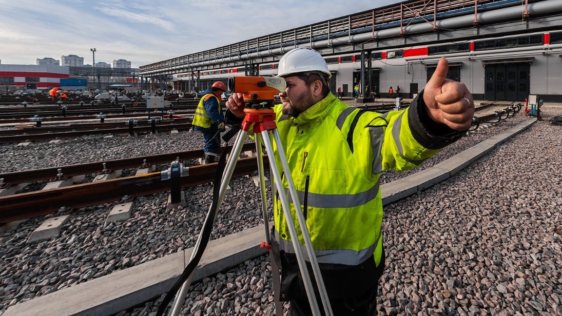 Свыше 4,3 тысячи объектов обследовали геодезисты МосгорБТИ в 2023 году