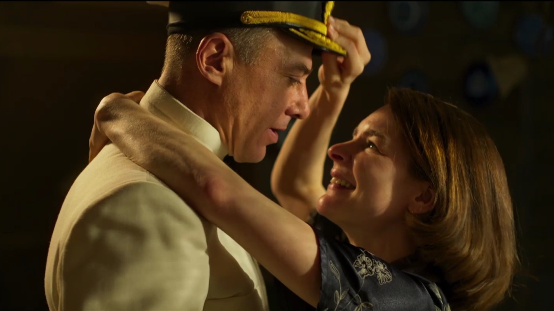 Кадр из сериала «Адмирал Кузнецов»: Петренко в роли наркома и Дарья Урсуляк в образе его жены Веры Павловны 