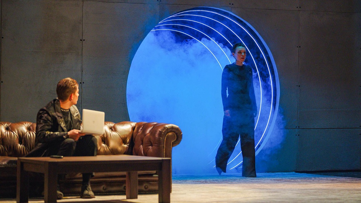 Премьера нового «Пигмалиона» состоялась в Театре на Бронной