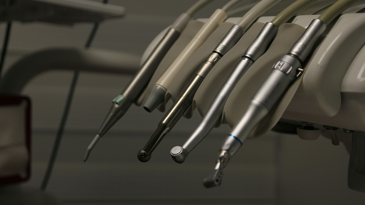 На юге Москвы на три месяца закрыли стоматологию из-за нарушений СанПиНА