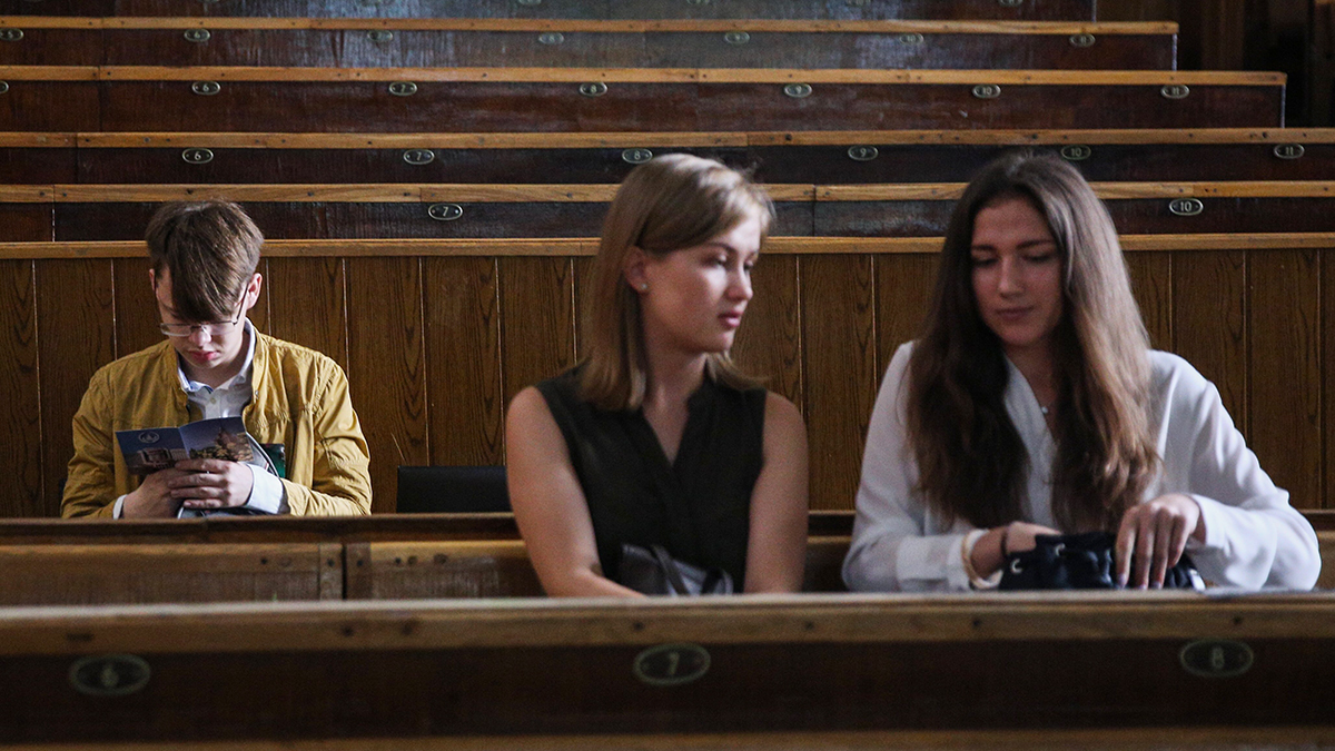 Пособие родителям студентов до 23 лет: будет ли принят законопроект