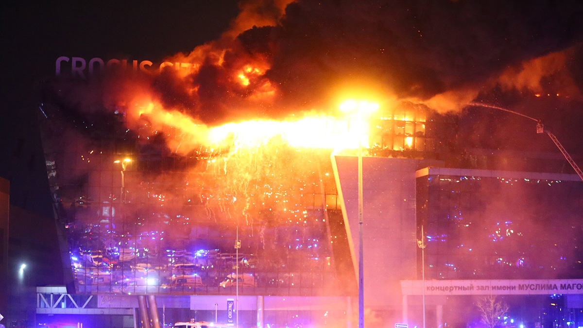 «Наш гражданский долг»: двое парней бросились из кафе спасать людей в «Крокусе»