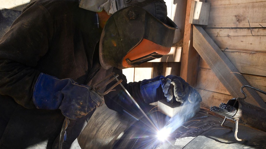 Половину работ по реконструкции газопроводов завершили на Ткацкой улице