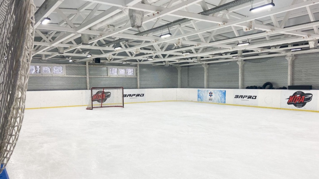 Здание катка в парке «Фили» выставили на городские торги