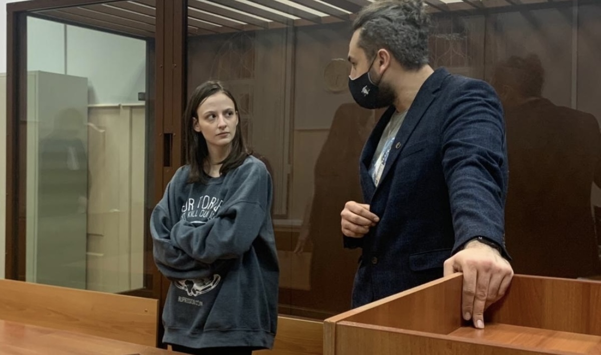 Люсю Штейн заочно приговорили к шести годам и 15 дням колонии за фейки о ВС РФ