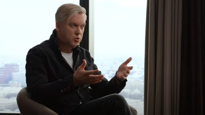 «Был договор»: Светлаков прокомментировал слухи о давнем романе с Брежневой