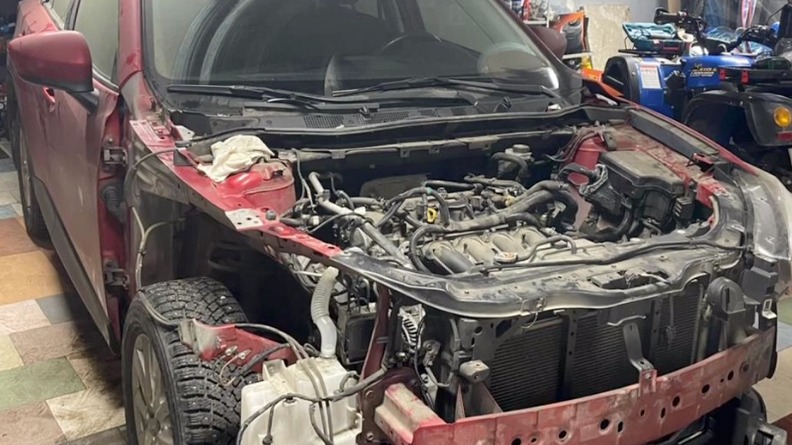 Злоумышленники угнали дорогую иномарку в Царицыне