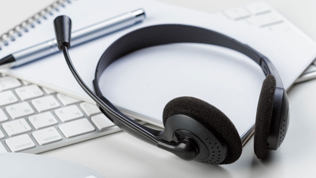 Москвичам напомнили о работе горячей линии столичных судов