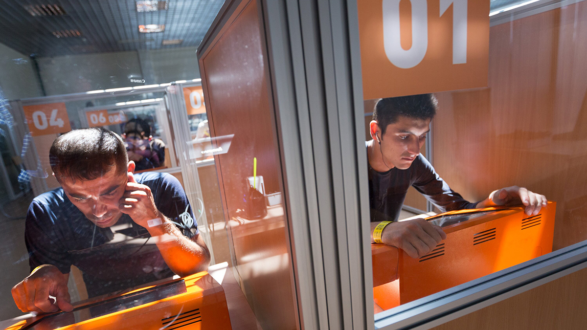 Карта иностранного гражданина: что это такое и как будет работать