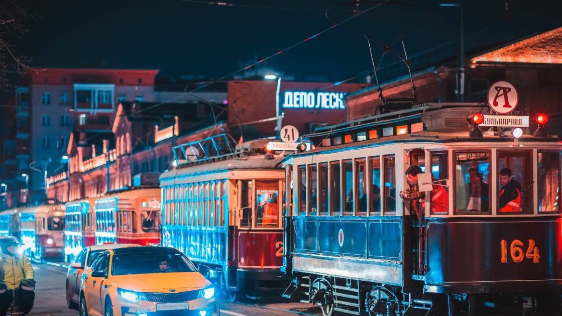 Генеральная репетиция парада трамваев прошла на Лесной улице 