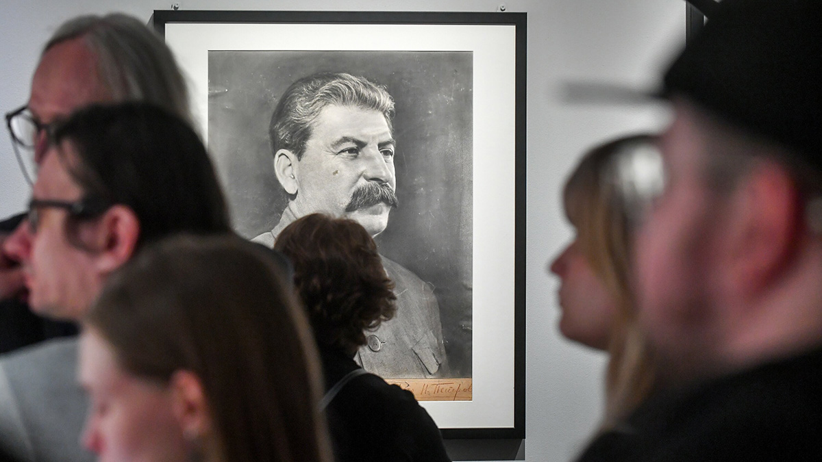 «Удар по военному патриотизму»: бюст Сталина в башкирском селе облили краской