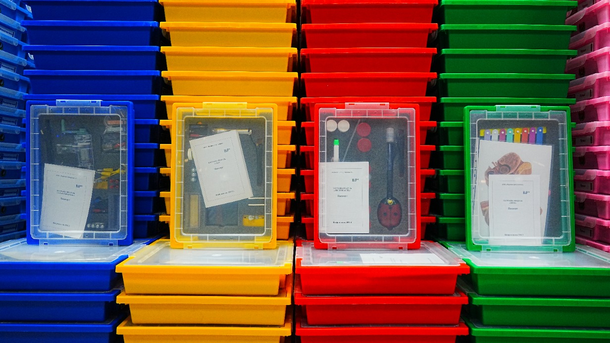 В ОЭЗ «Технополис Москва» разработали набор опытов по химии для школьников