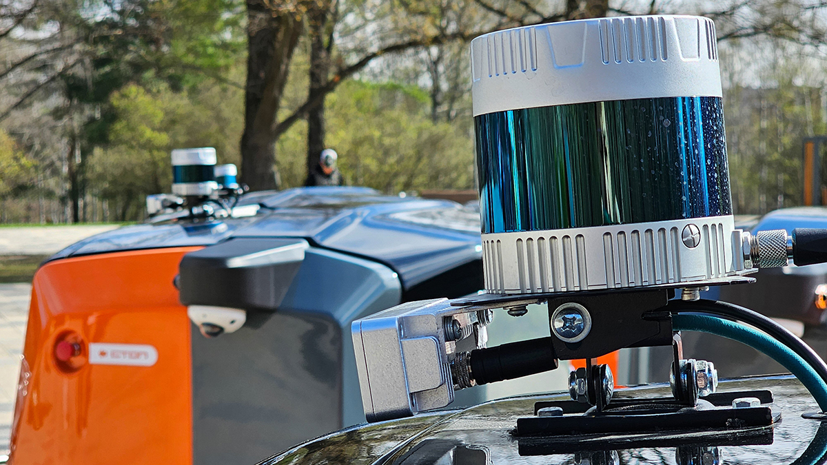 Снег уберет, траву покосит: какие устройства тестируют в Московском инновационном кластере