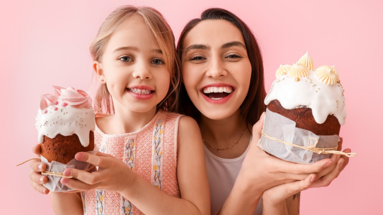 Многие москвичи предпочитают покупать уже готовые пасхальные куличи