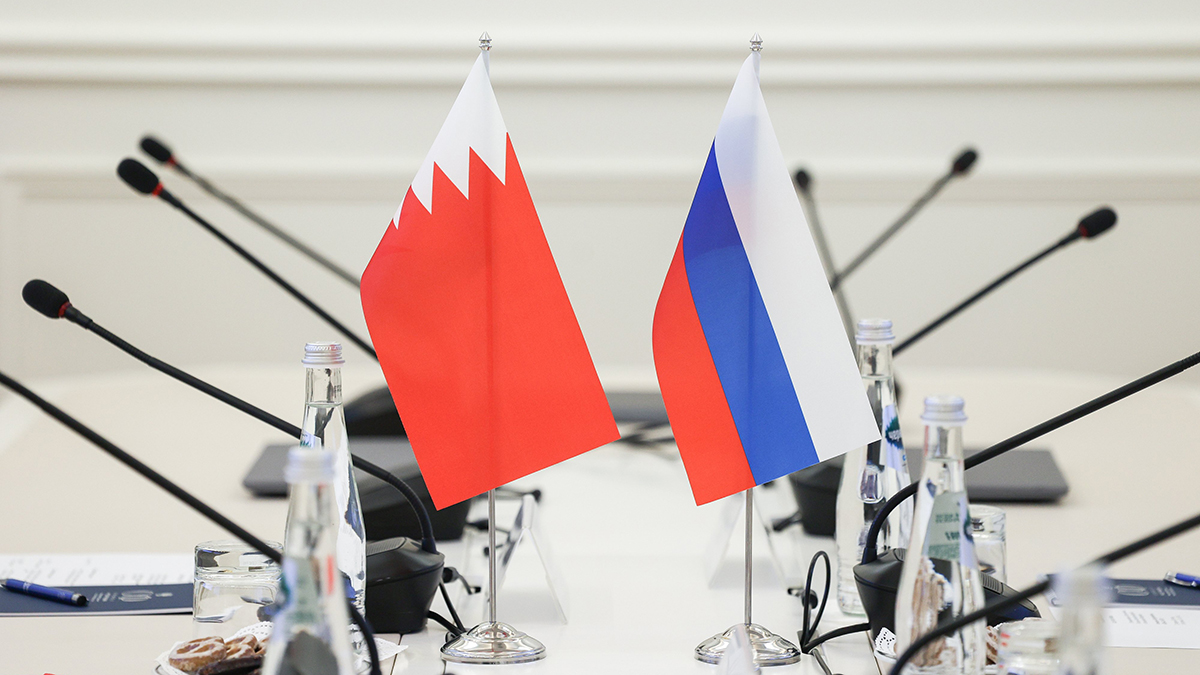 Король Бахрейна Хамад бен Иса Аль Халифа прилетел в Москву на встречу с Путиным