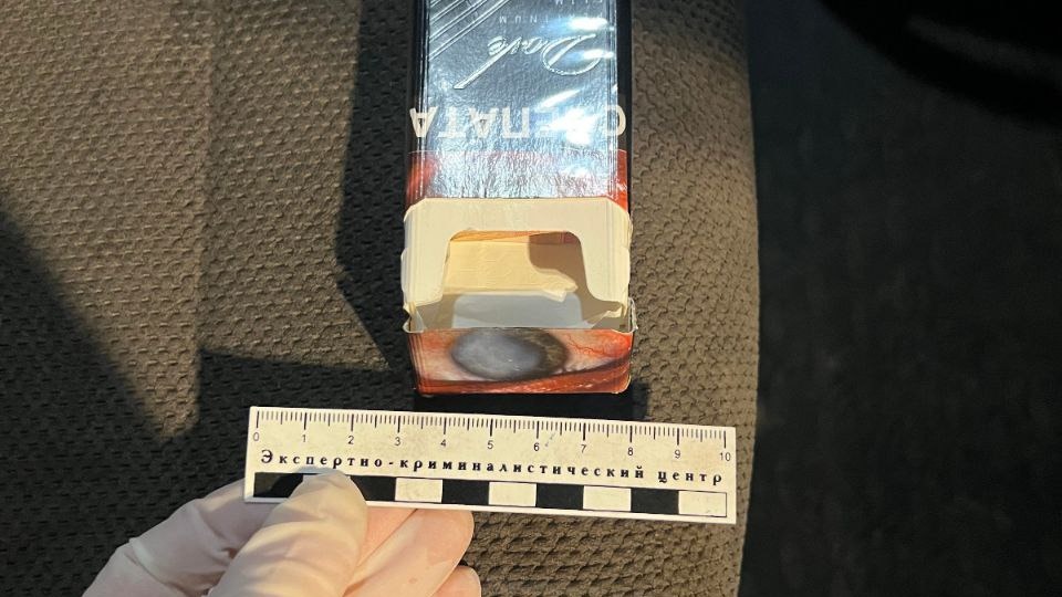 Пьяный москвич попытался дать взятку автоинспектору в пачке сигарет