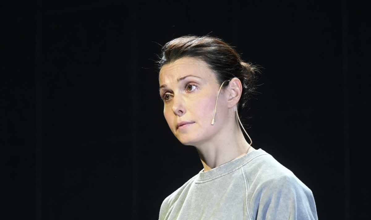 Звезда фильма «Время первых» Урсуляк задолжала десятки тысяч рублей за ЖКУ