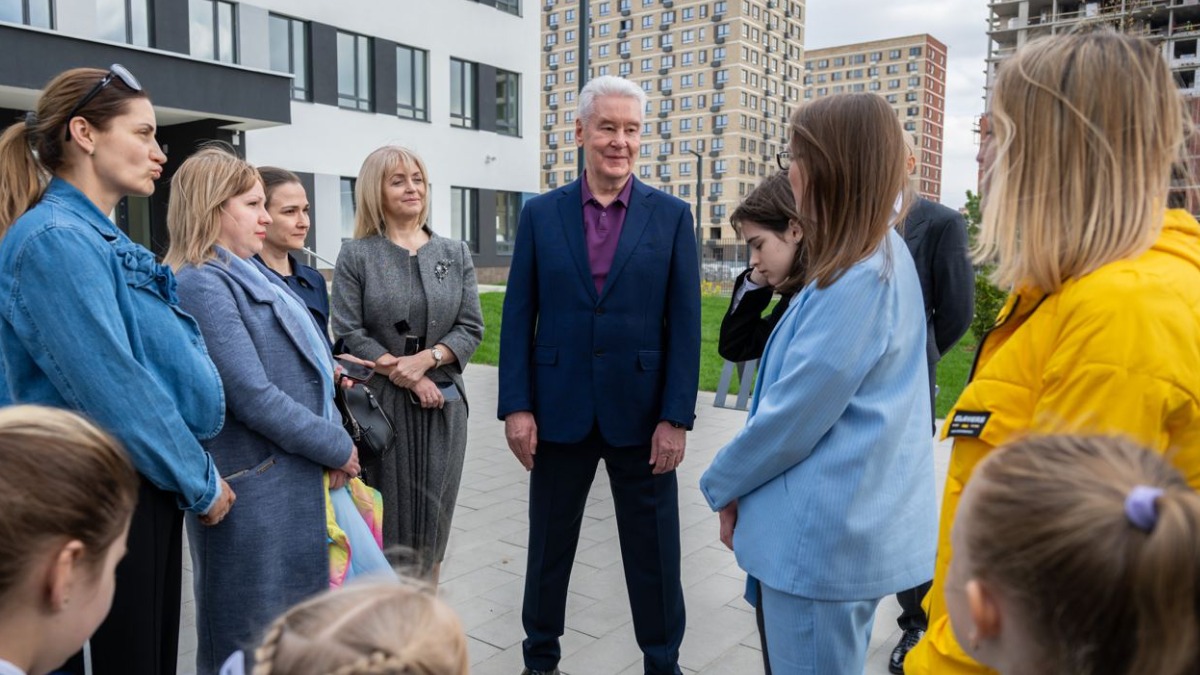 Собянин: К 1 сентября в Москве откроется более 30 новых школ и детсадов 