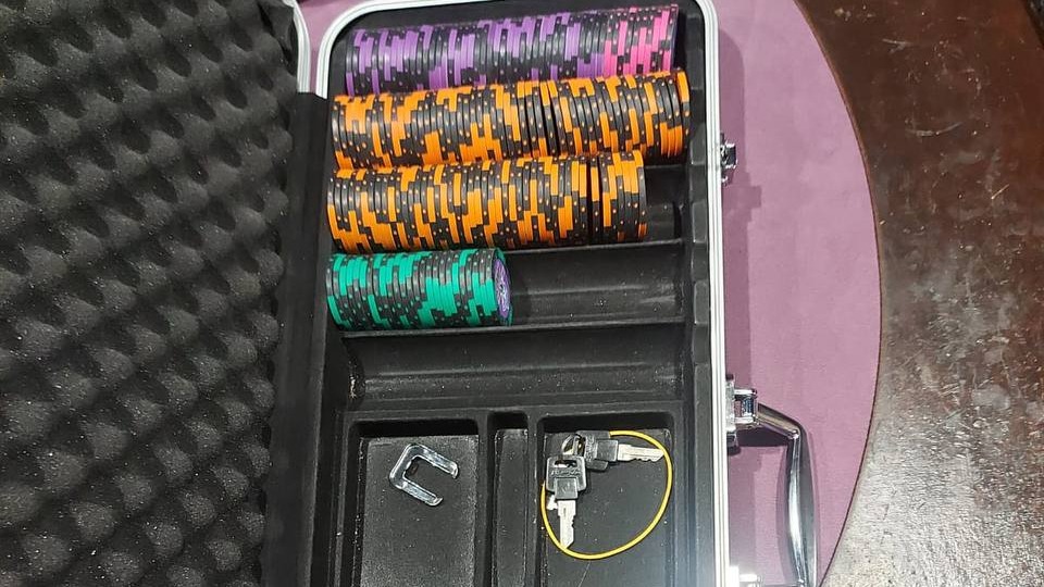 Восемь организаторов азартных игр на северо-западе Москвы предстанут перед судом