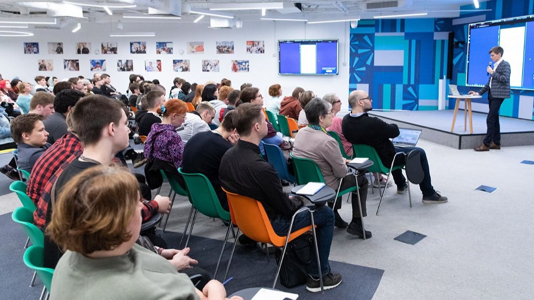 Центры занятости «Моя работа» и «Моя карьера» проведут тренинги в мае