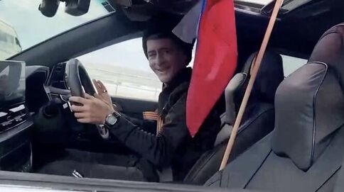 Пасынок главкома ВСУ Сырского возглавил автопробег в Сиднее в честь Дня Победы