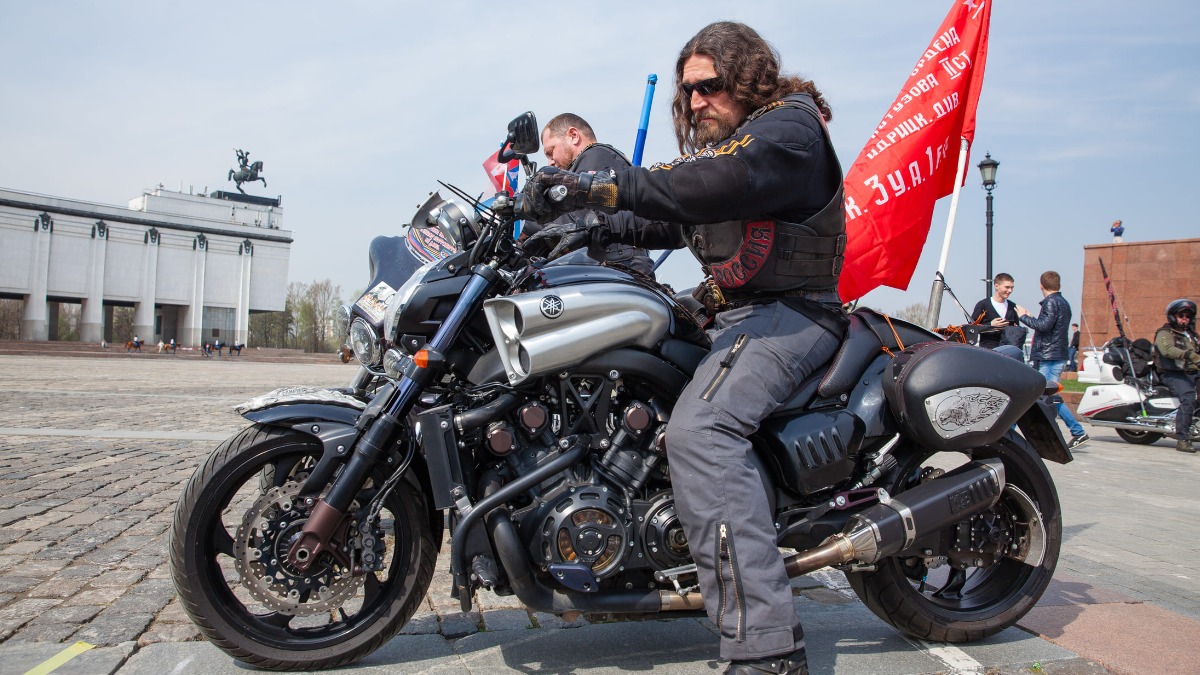 «Ночные волки» передадут Музею Победы монеты для создания народного памятника