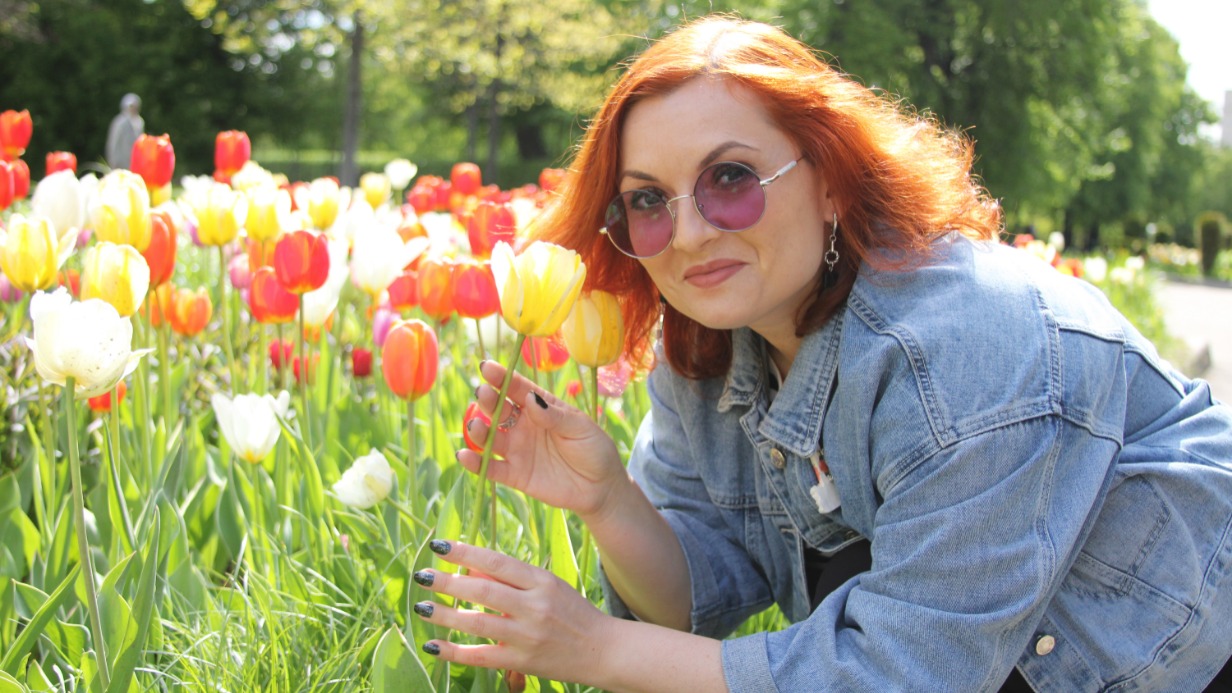 Москвичка Ольга Кузякина гуляет по Парку Горького