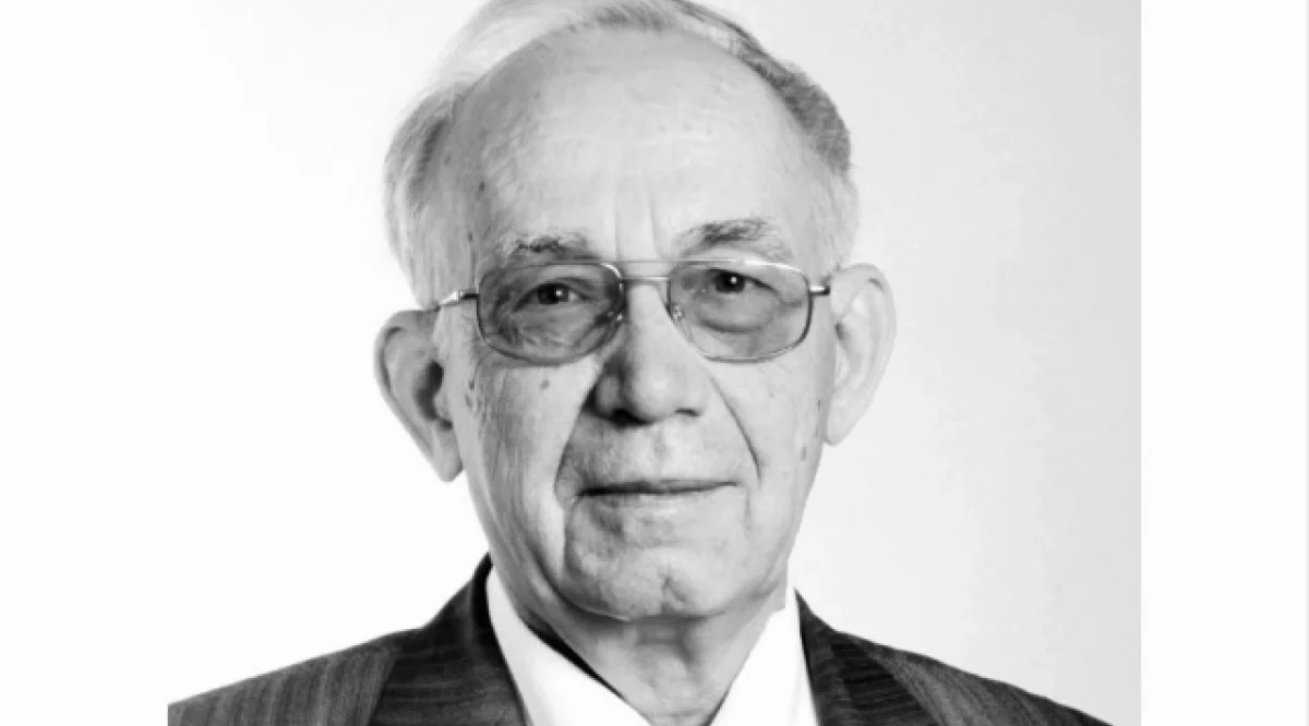 Роскосмос: Генконструктор НПО автоматики Дерюгин умер в возрасте 83 лет