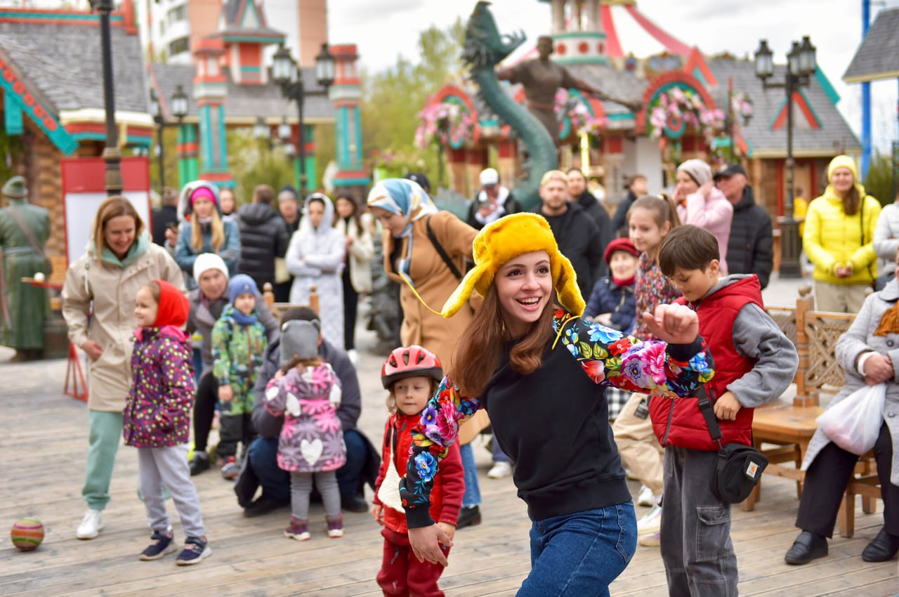 Собянин: В майские праздники Москву посетили 2,2 миллиона туристов