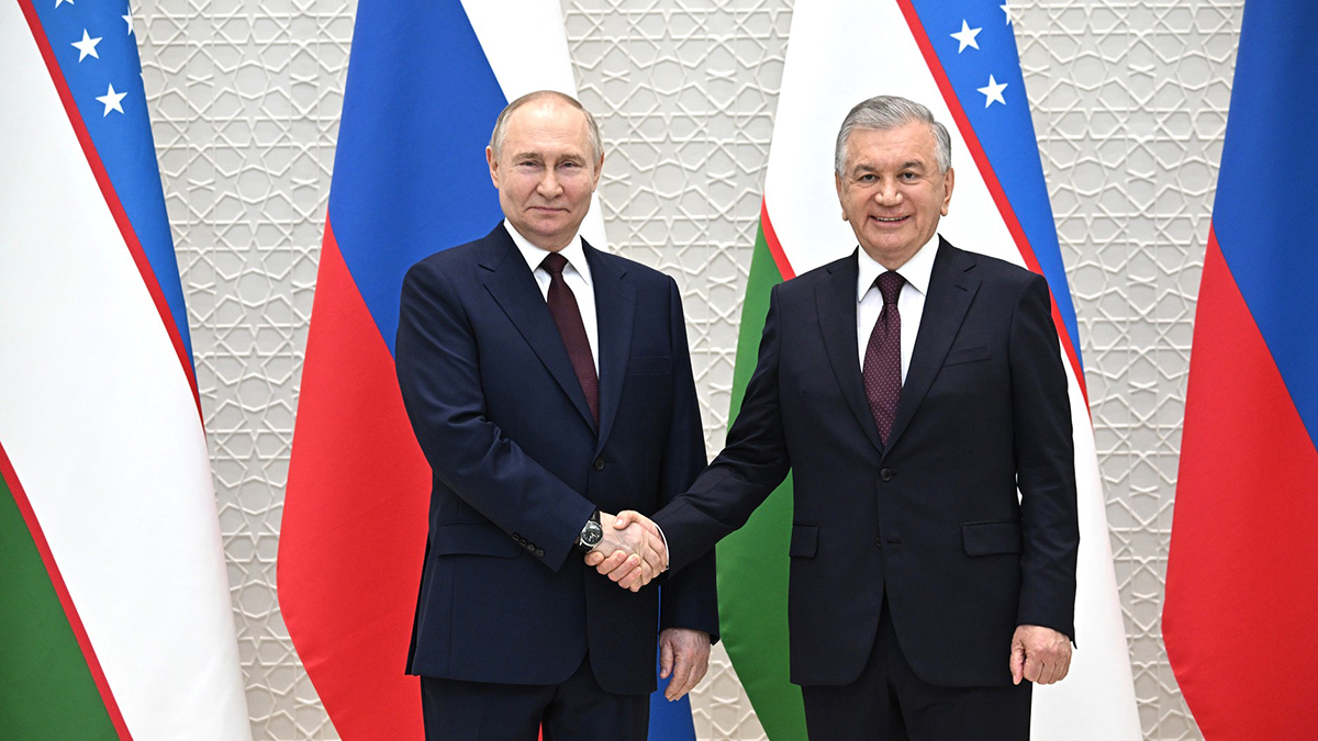 Путин провел переговоры с главой Узбекистана Мирзиеевым в Кремле