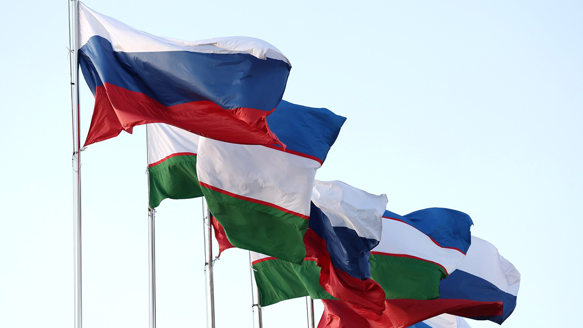 Узбекистан может разрешить россиянам въезжать в страну по внутреннему паспорту