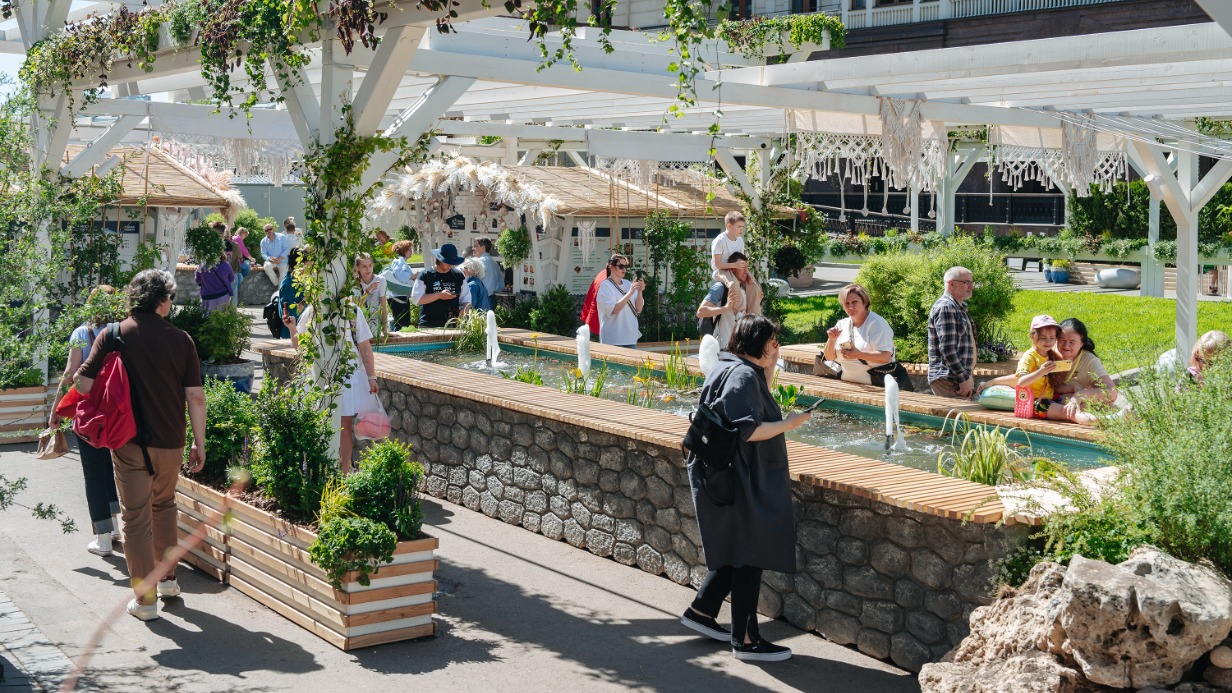  Все площадки фестиваля «Рыбная неделя» оформили в морской тематике