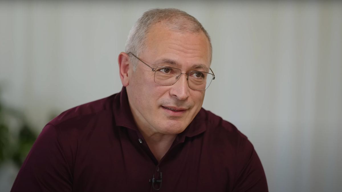 Ходорковского* оштрафовали на 30 тысяч рублей за нарушение закона об иноагентах