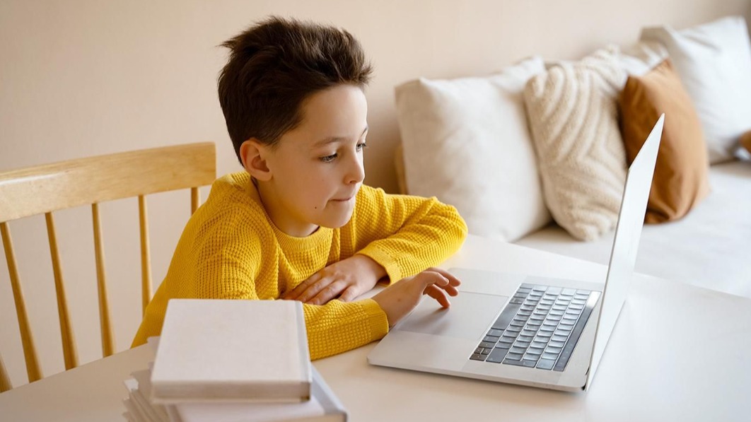 Москвичам рассказали, как защитить детей от мошенников в онлайн-играх