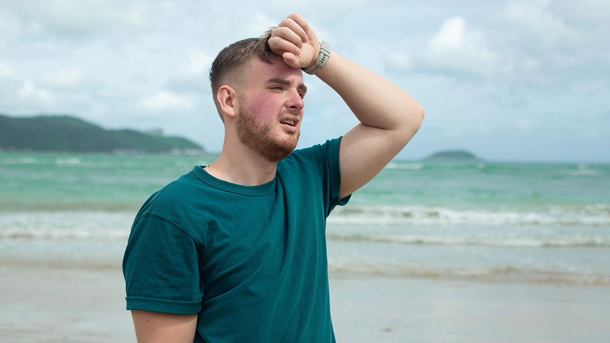 Терапевт Хасиева рассказала, как справиться с акклиматизацией после возвращения из жаркой страны