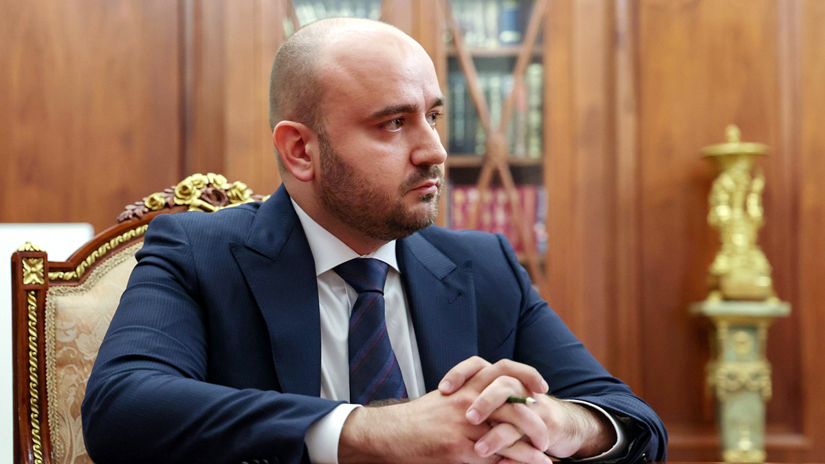 Глава Самарской области попросил чиновников не «хихикать» в чатах на заседаниях