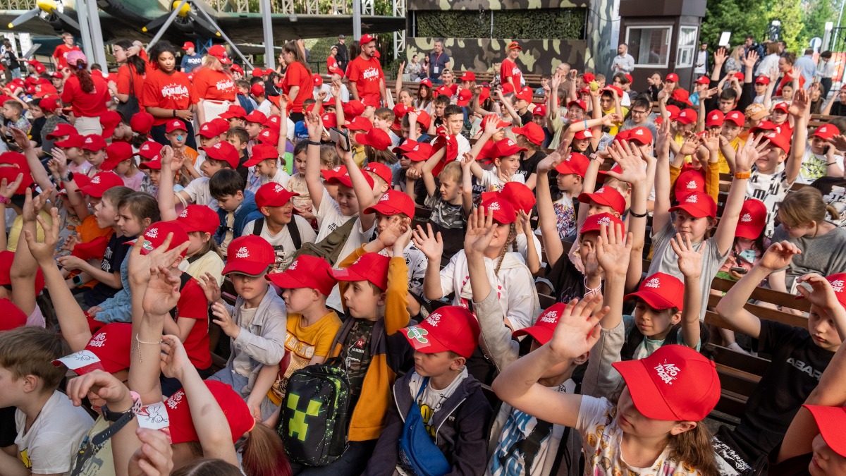 Участники клуба «Лето Побед» узнают о киноиндустрии