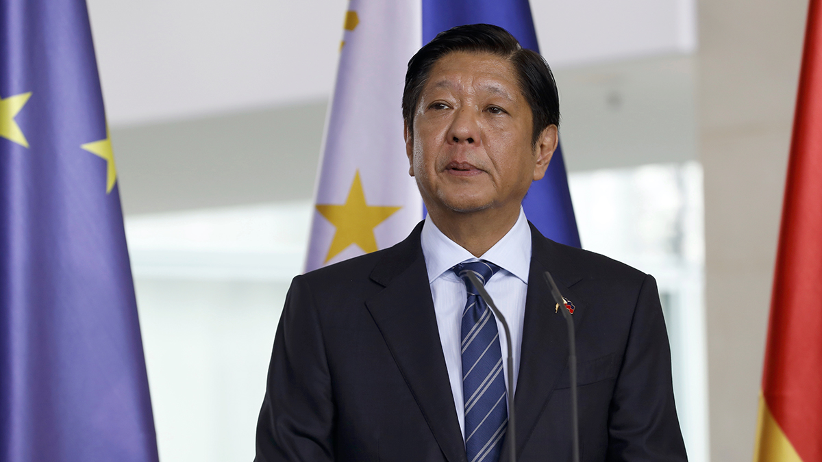 Президент Филиппин заявил, что его страна рассматривает импорт нефти из РФ