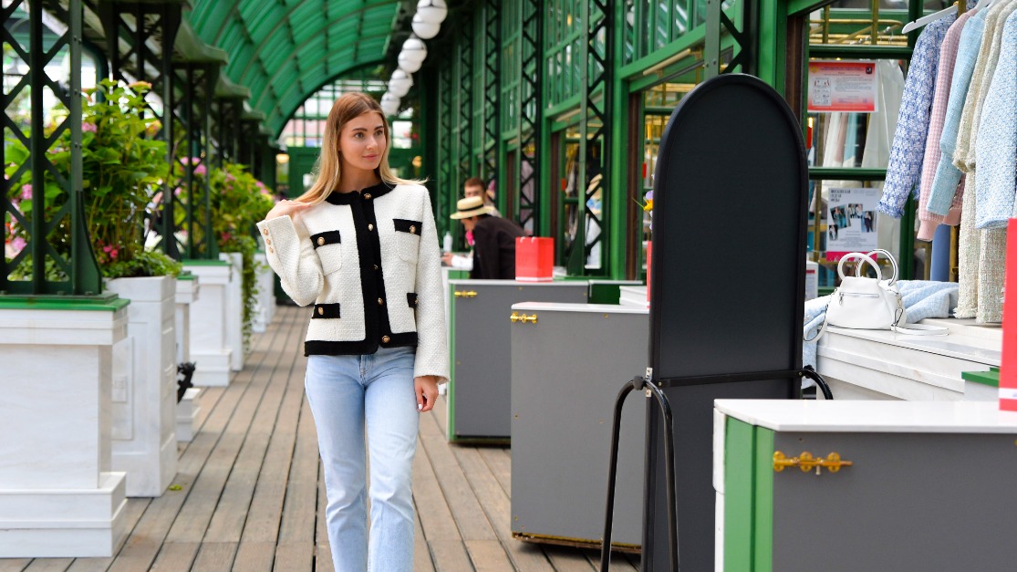 В рамках фестиваля «Лето в Москве. Мода и красота» работает бьюти-штаб для выпускников