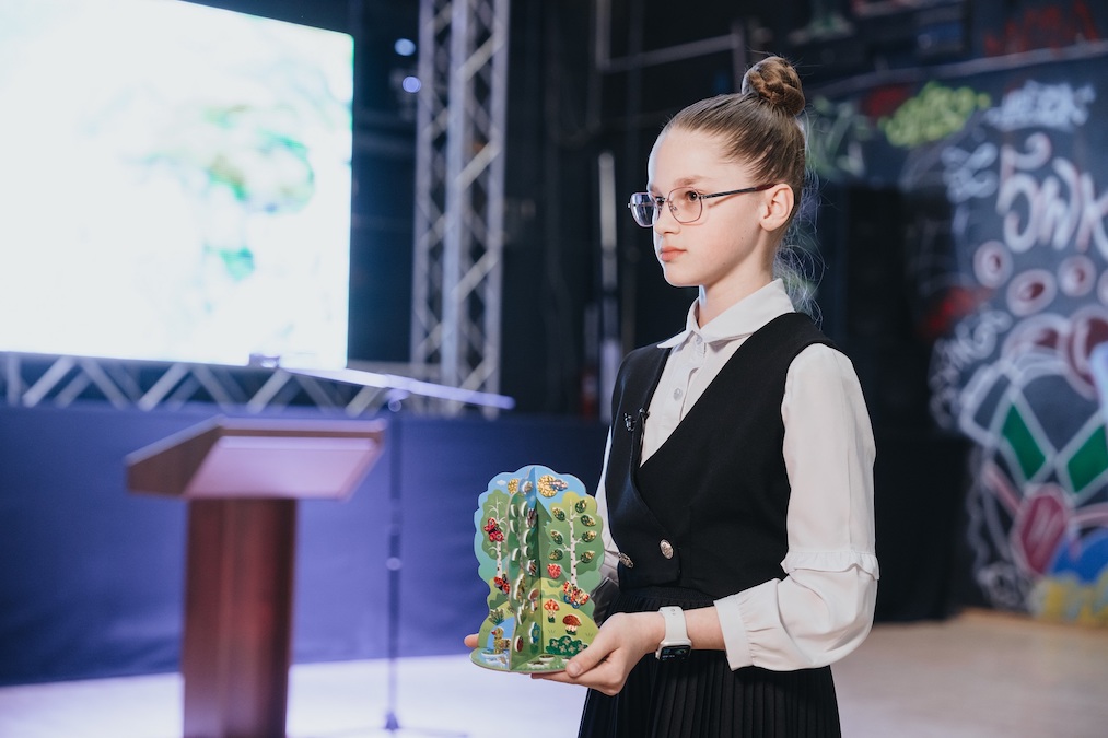 Специалисты Московского нефтеперерабатывающего завода рассказали школьникам о профессии экологов  